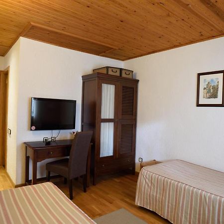 Hotel Els Puis Esterri D'Aneu Ngoại thất bức ảnh