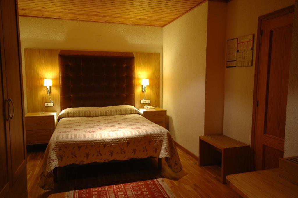 Hotel Els Puis Esterri D'Aneu Phòng bức ảnh